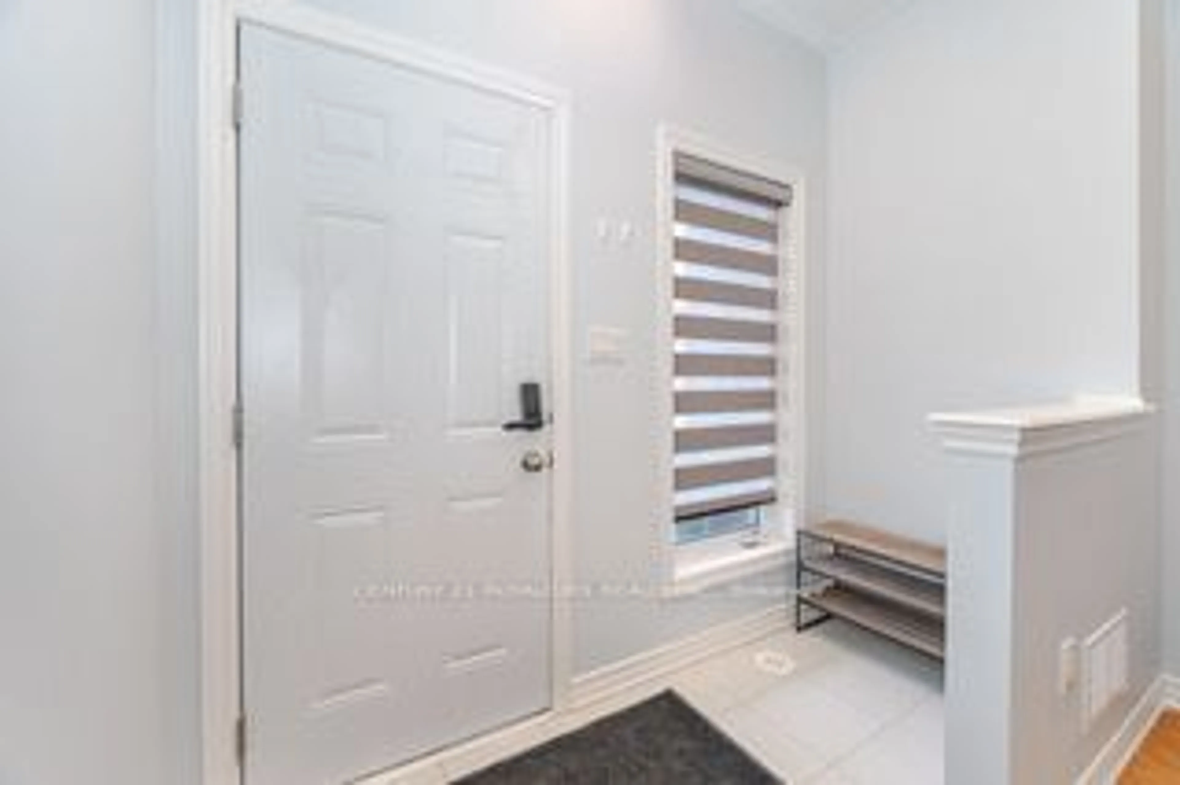 Indoor entryway for 16 Waterville Way, Caledon Ontario L7C 2H1