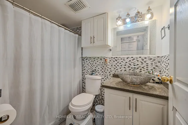 Additional image 8 of 5 Rowntree Rd Unit 511
