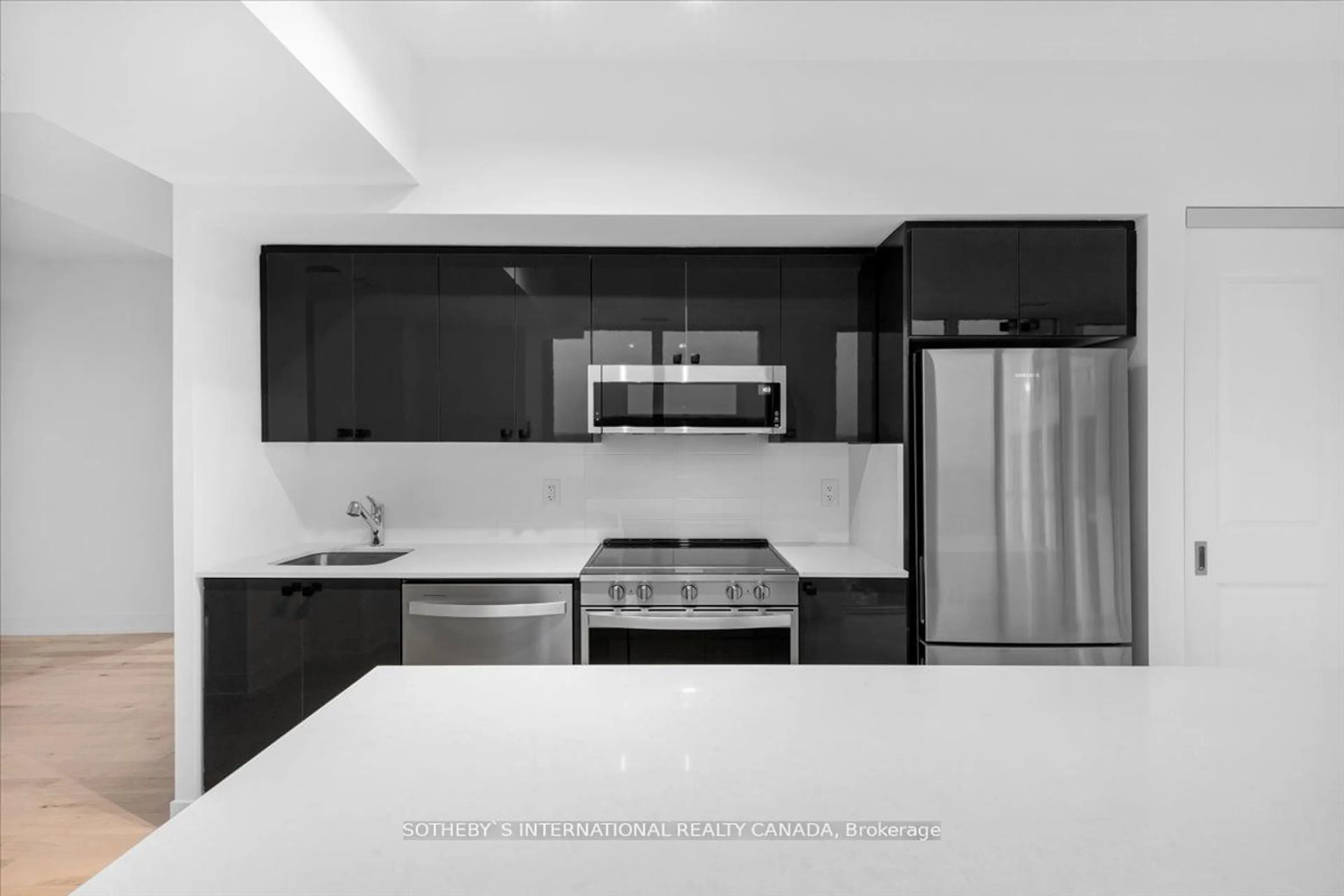 Standard kitchen, unknown for 1063 Douglas Mccurdy Comm Circ #1201, Mississauga Ontario L5L 3H9