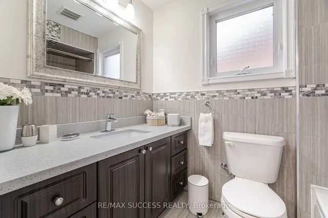 Additional property image - 162 Ashridge Crt