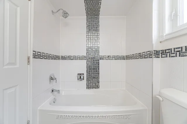 Additional property image - 162 Ashridge Crt