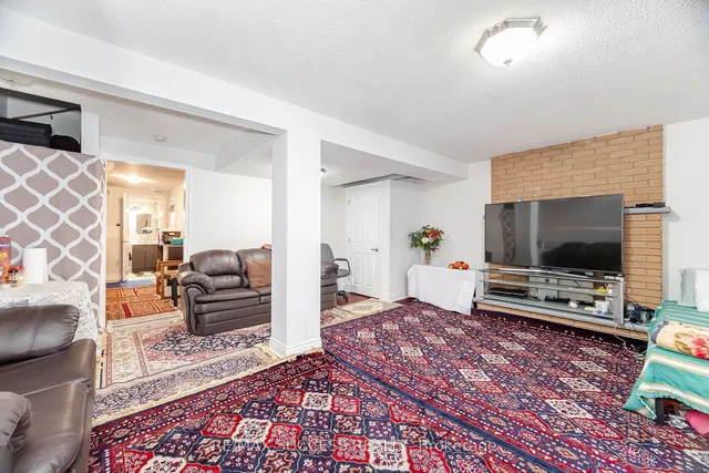 Additional property image - 162 Ashridge Crt