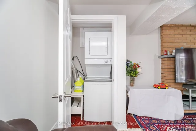 Additional property image - 162 Ashridge Crt
