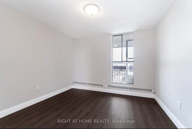 Additional image 19 of 4673 Jane St Unit 621