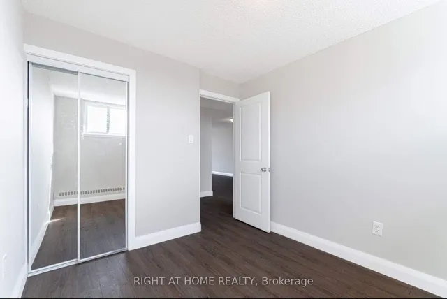 Additional image 14 of 4673 Jane St Unit 621