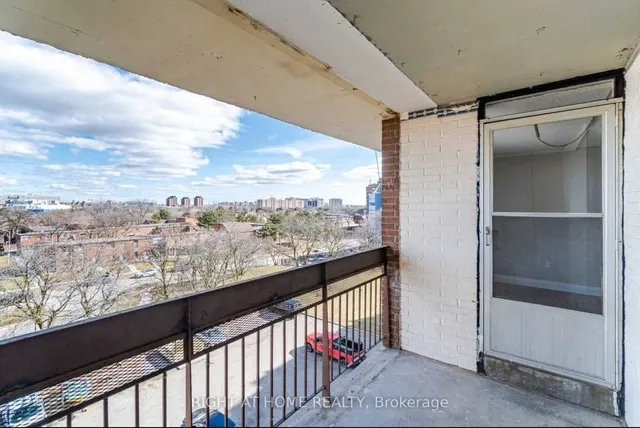 Additional image 8 of 4673 Jane St Unit 621