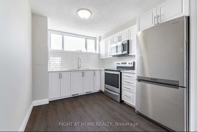 Additional image 26 of 4673 Jane St Unit 621