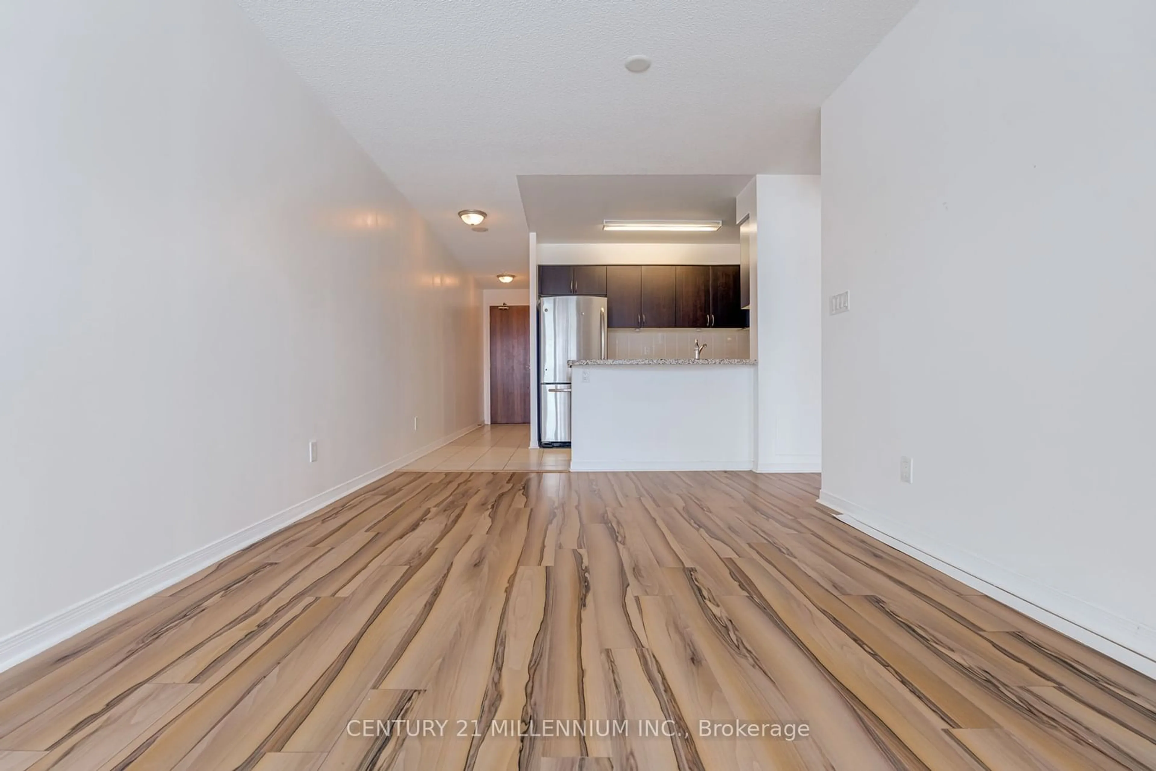 A pic of a room for 4900 Glen Erin Dr #201, Mississauga Ontario L5M 7S2