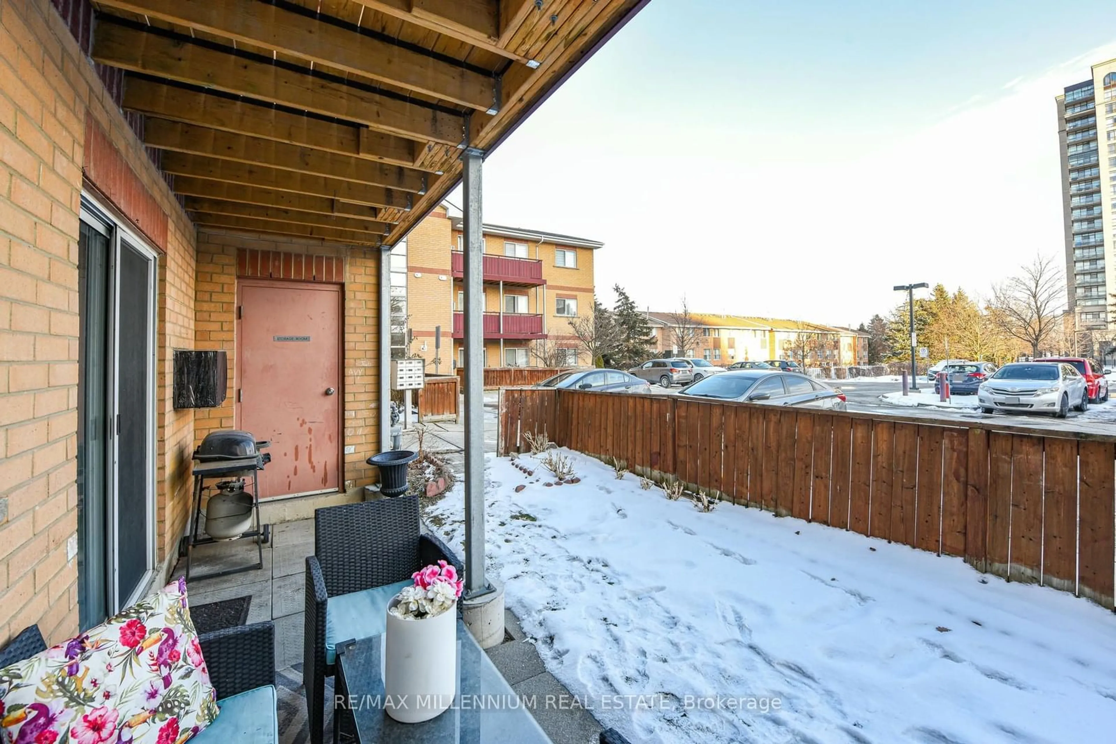 Patio, unknown for 211 Forum Dr #107B, Mississauga Ontario L4Z 4C1