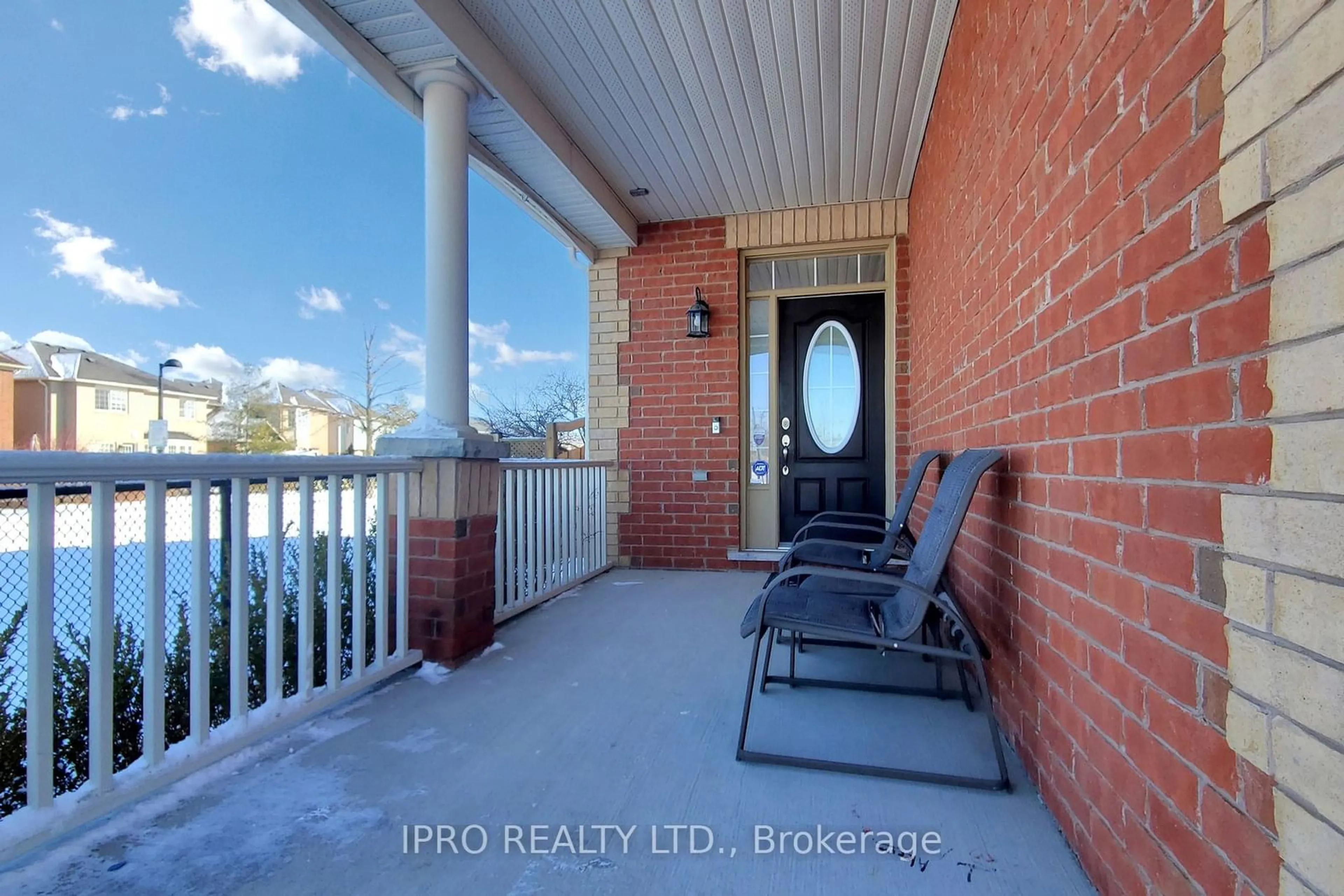 Patio, water/lake/river/ocean view for 730 Bolingbroke Dr, Milton Ontario L9T 6Z3