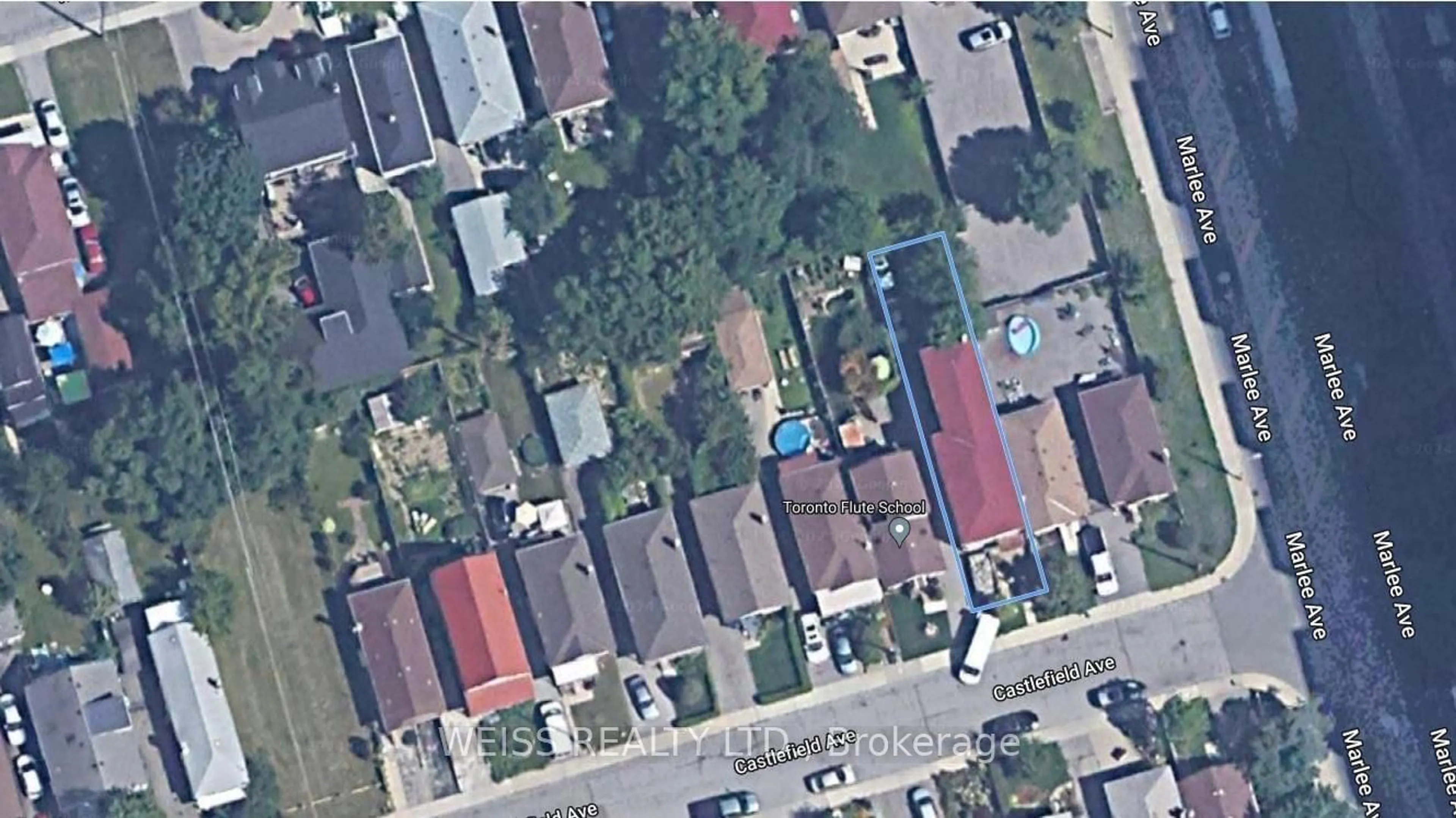 A pic from outside/outdoor area/front of a property/back of a property/a pic from drone, street for 890 Castlefield Ave, Toronto Ontario M6B 1C8