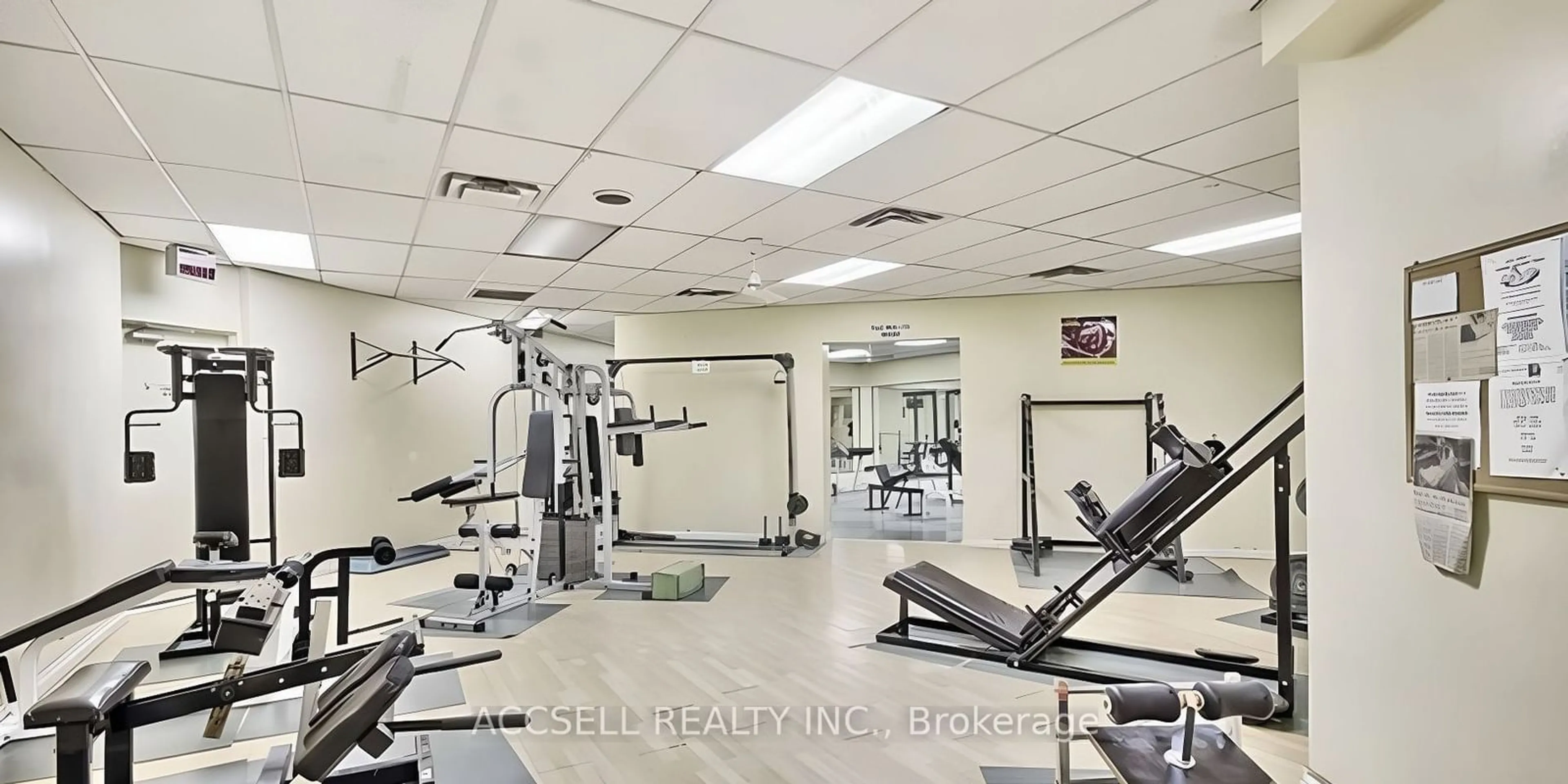 Gym or fitness room for 390 Dixon Rd #2008, Toronto Ontario M9R 1T4