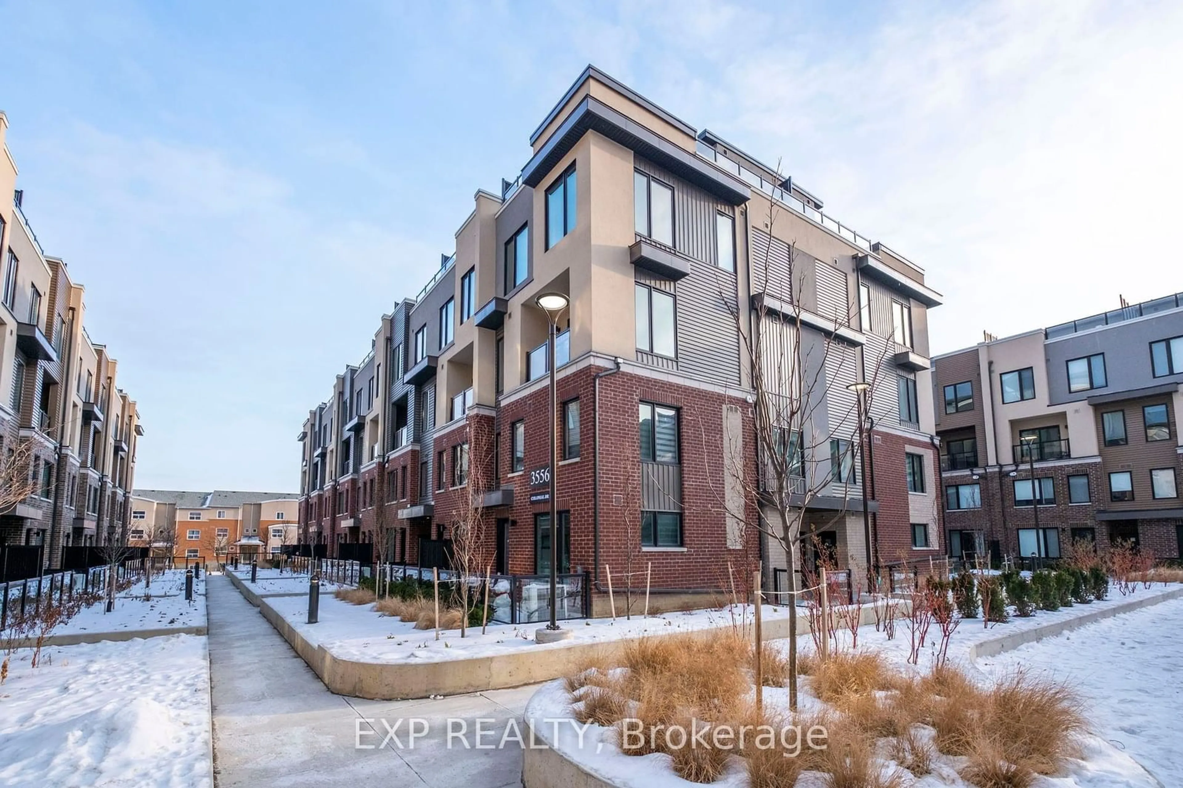 Home with brick exterior material, street for 3556 Colonial Dr #1, Mississauga Ontario L5L 0B9