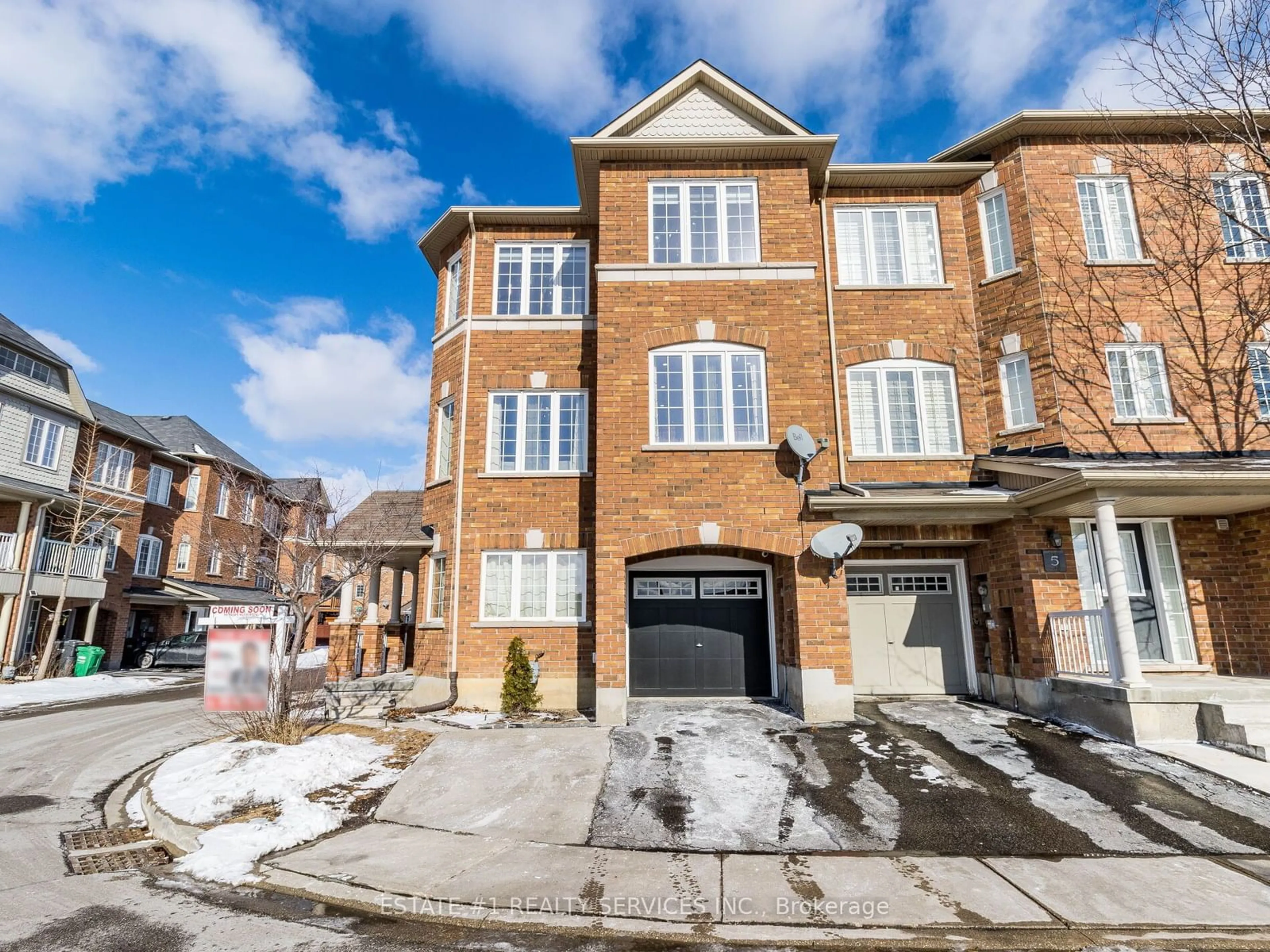 Home with brick exterior material, street for 3 October Pl, Brampton Ontario L6Y 0R6