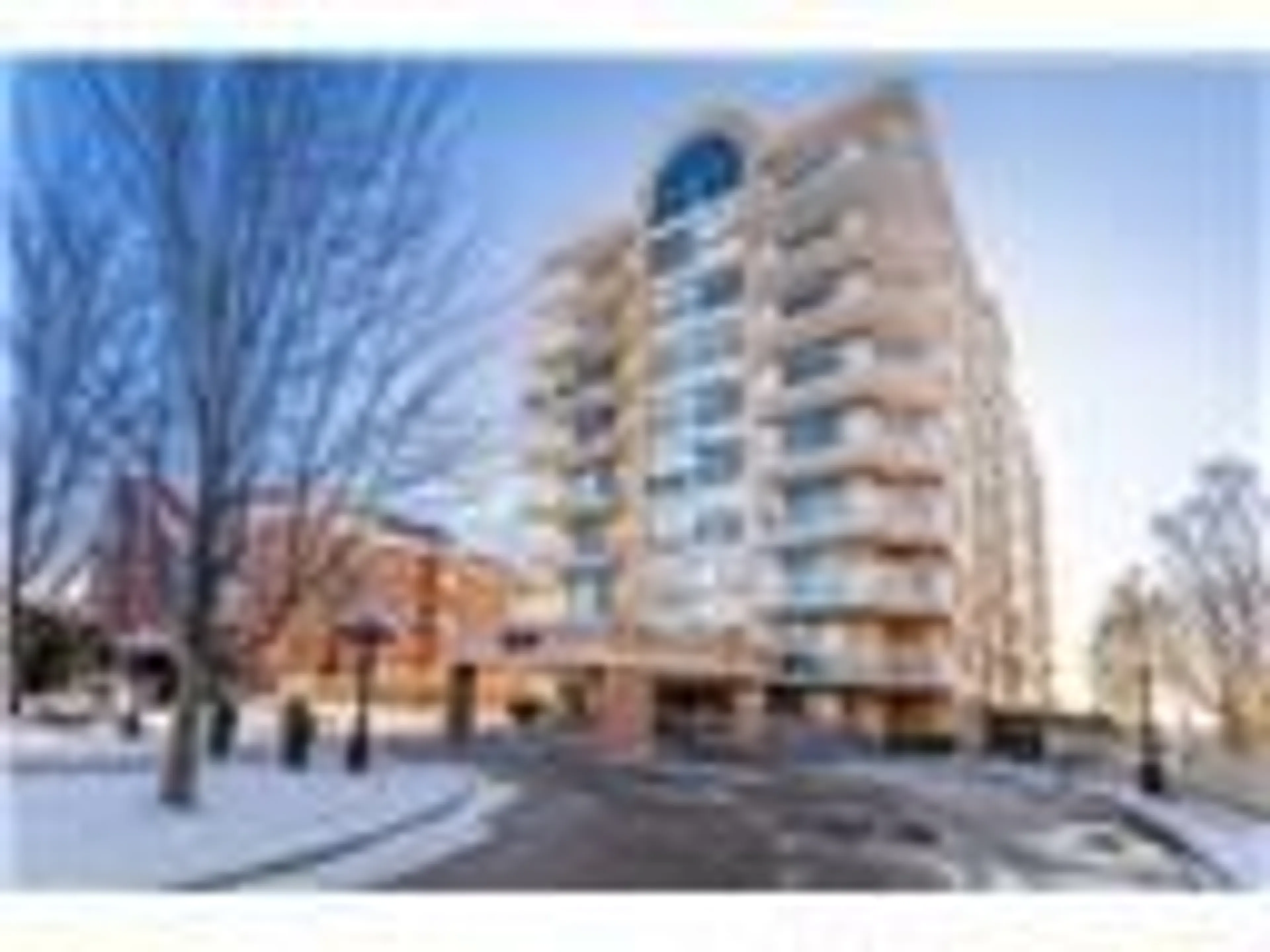 Blurry image for 2210 Lakeshore Rd #304, Burlington Ontario L7R 4J9