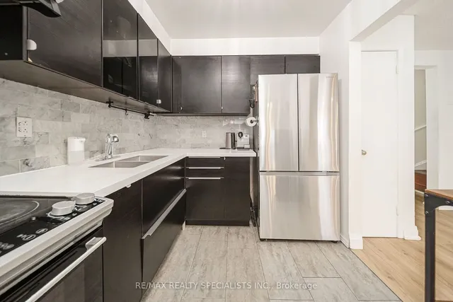 Additional property image - 95 Carleton Pl