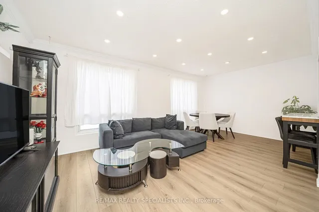 Additional property image - 95 Carleton Pl