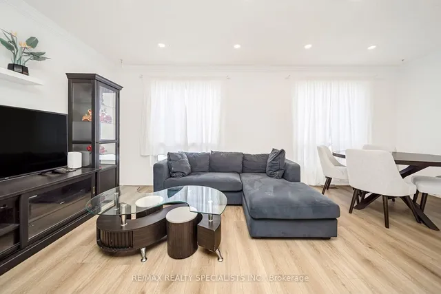 Additional property image - 95 Carleton Pl