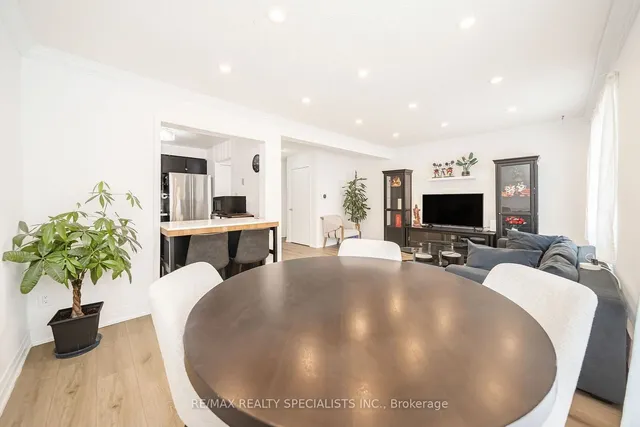 Additional property image - 95 Carleton Pl
