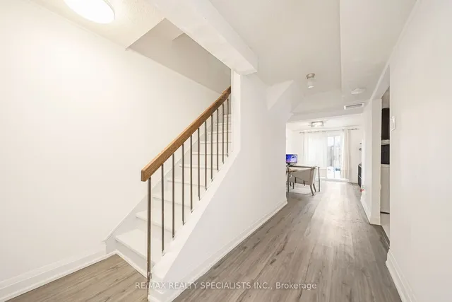 Additional property image - 95 Carleton Pl