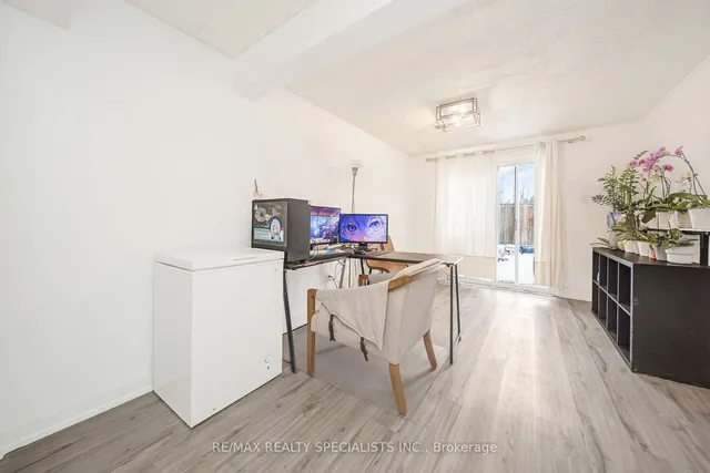 Additional property image - 95 Carleton Pl