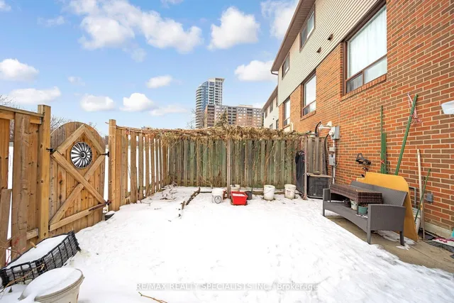 Additional property image - 95 Carleton Pl