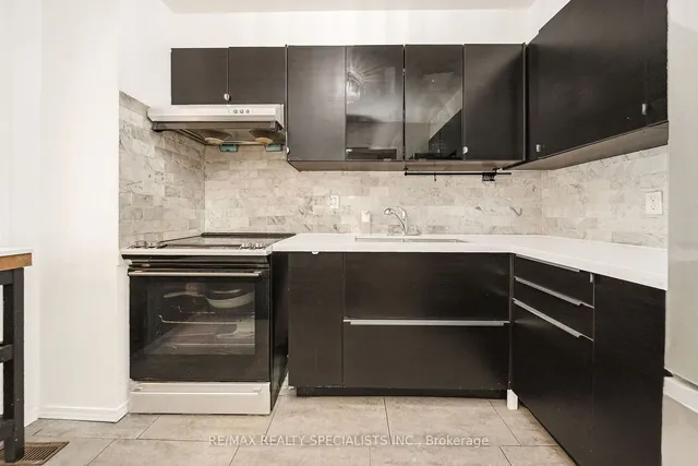 Additional property image - 95 Carleton Pl