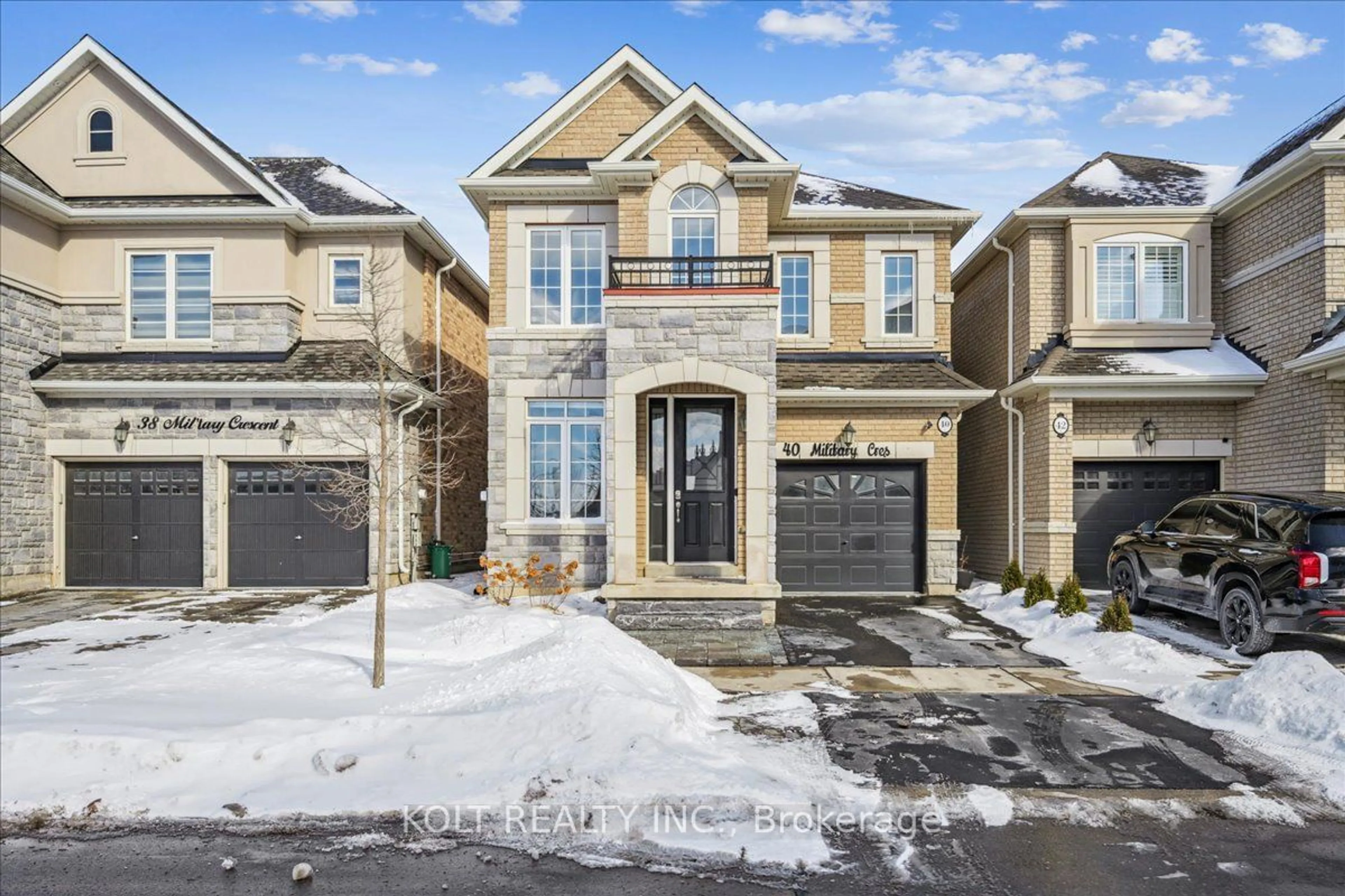 Home with brick exterior material, street for 40 Military Cres, Brampton Ontario L7A 4V8