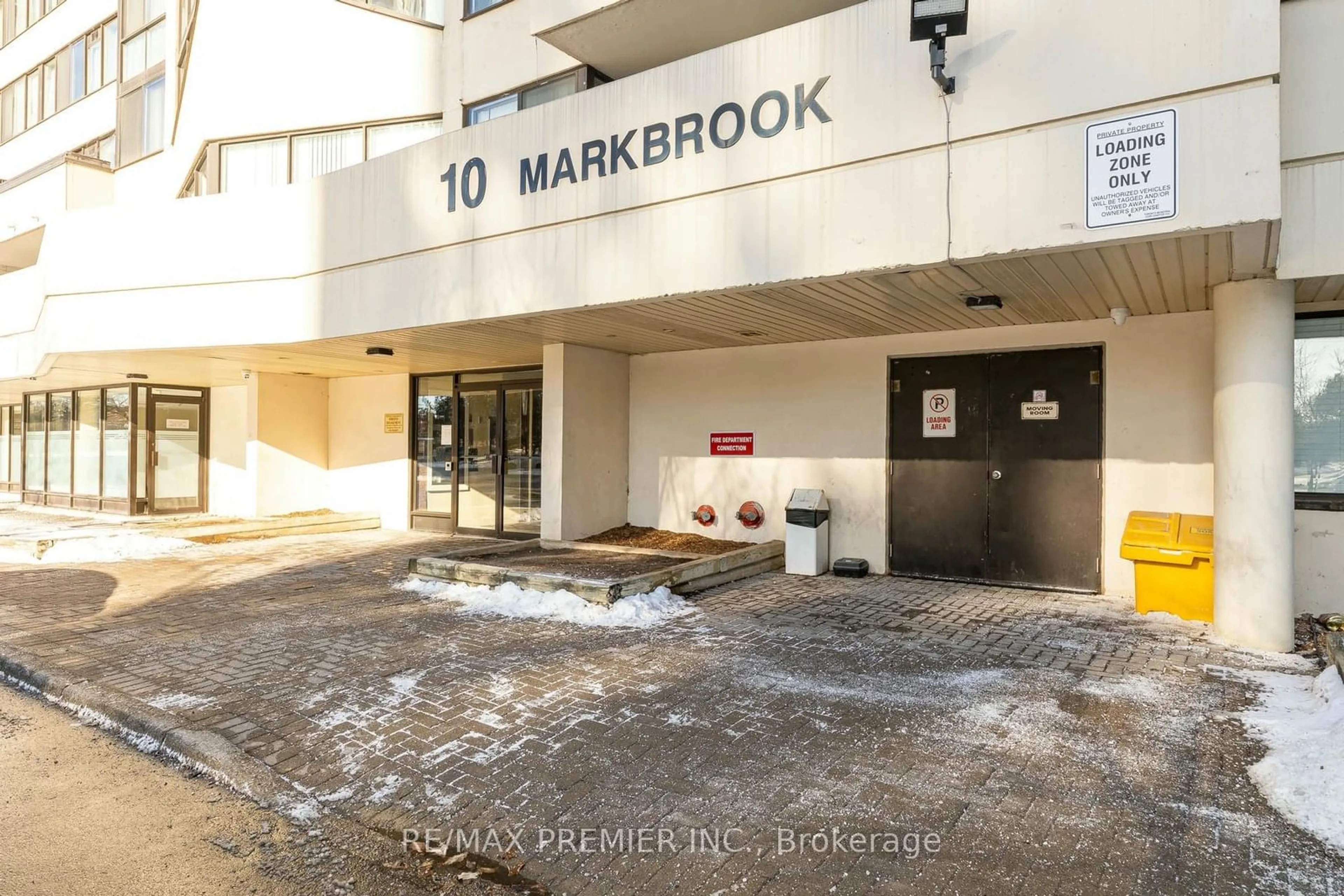 Unknown for 10 Markbrook Lane #1009, Toronto Ontario M9V 5E3