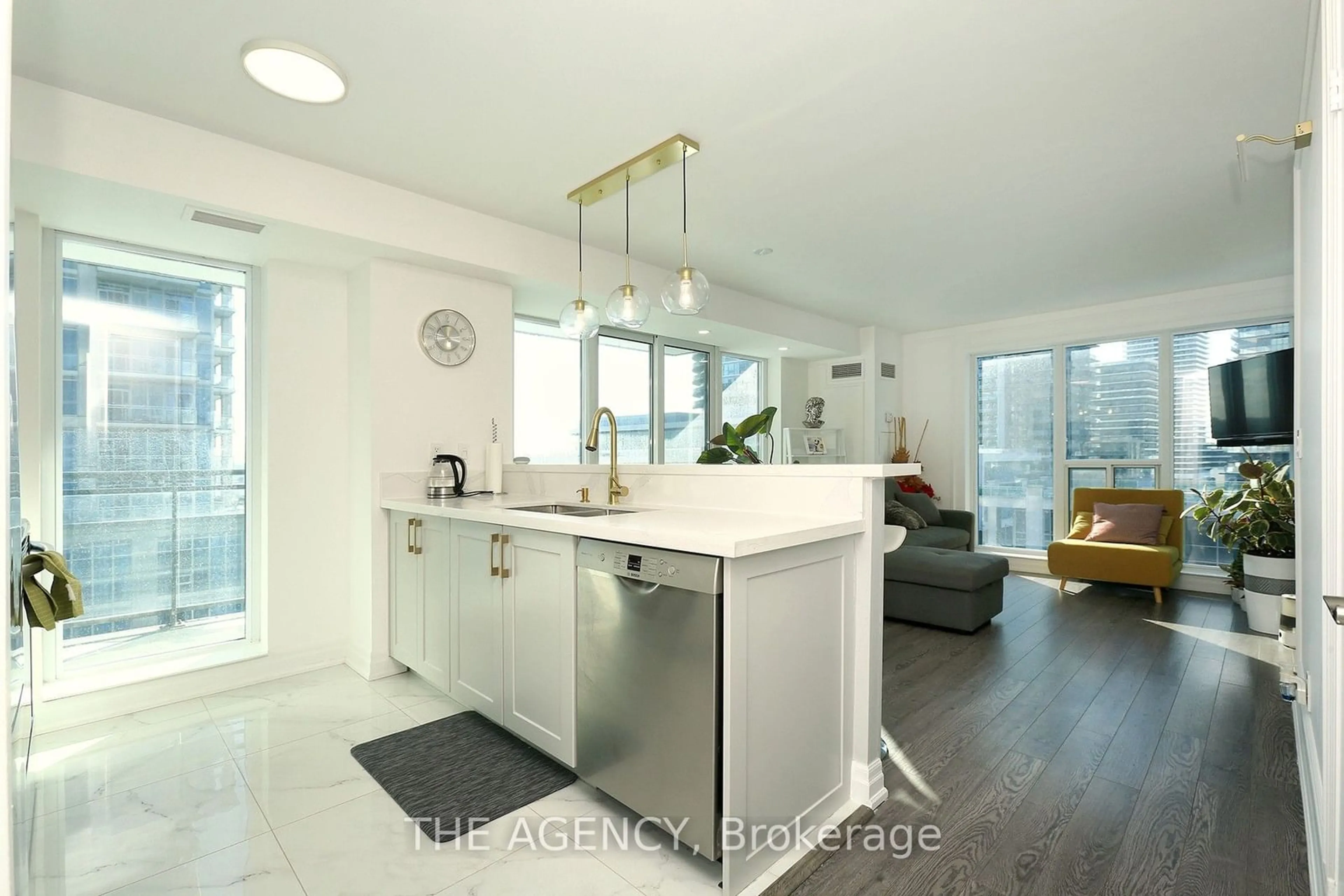 Open concept kitchen, unknown for 2121 Lake Shore Blvd #712, Toronto Ontario M8V 4E9