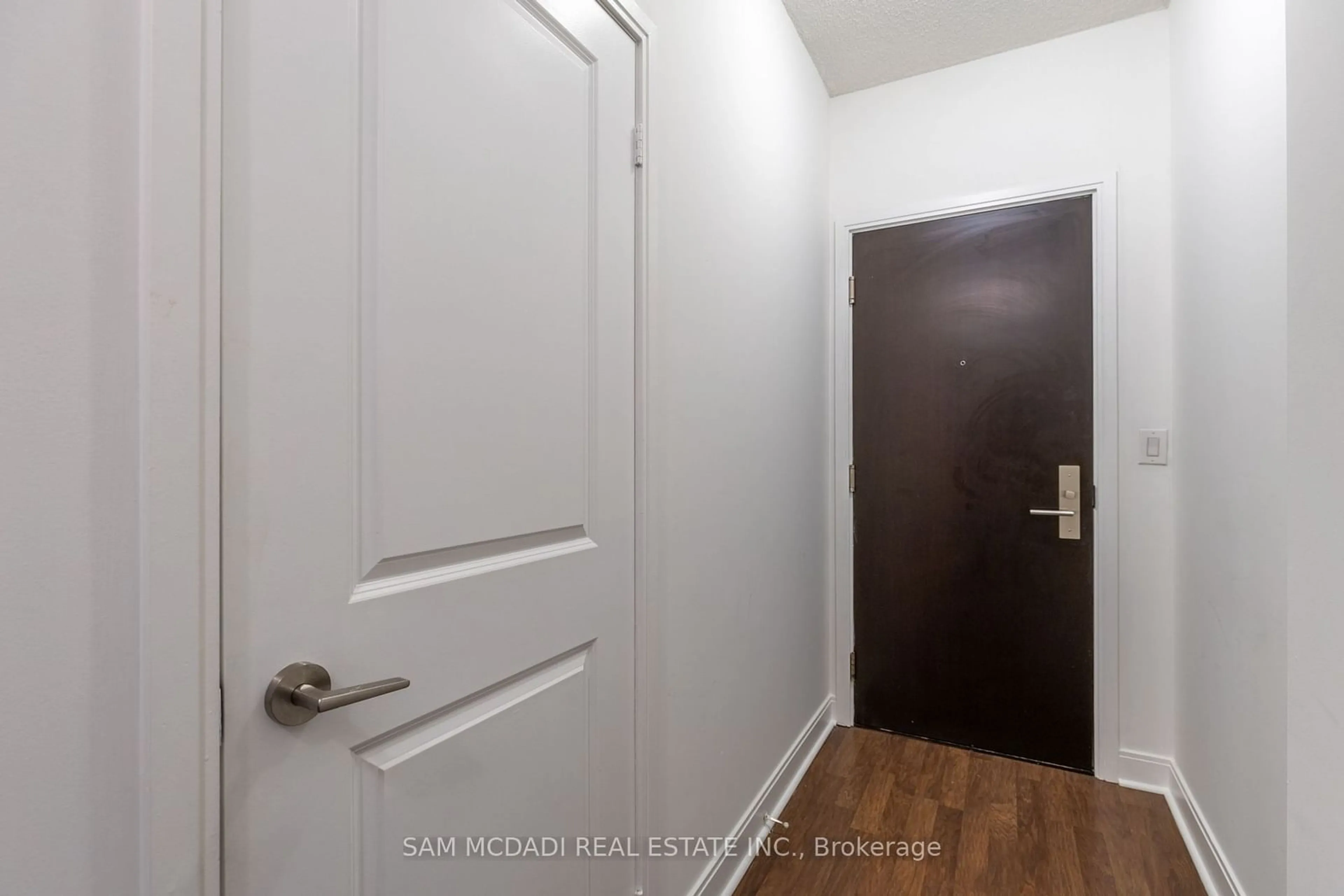 Indoor entryway for 50 Absolute Ave #2610, Mississauga Ontario L4Z 0A8