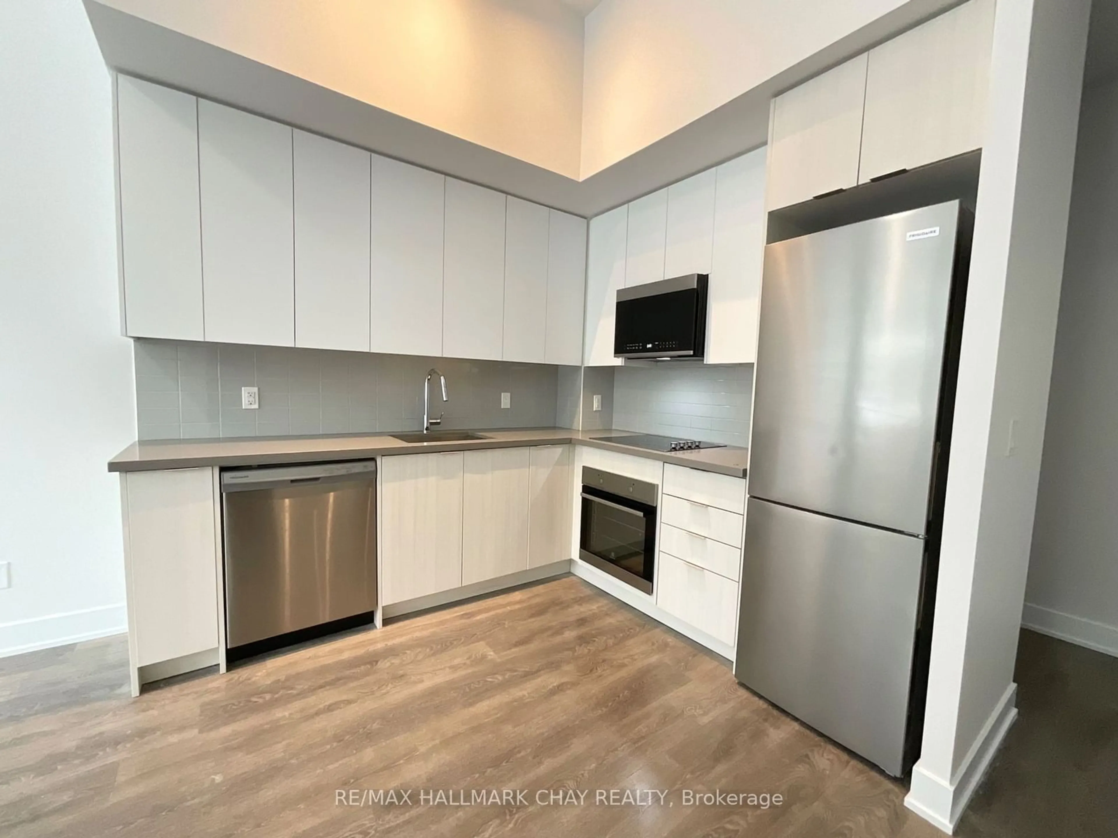 Standard kitchen, unknown for 2481 Taunton Rd #363, Oakville Ontario L6H 3R7