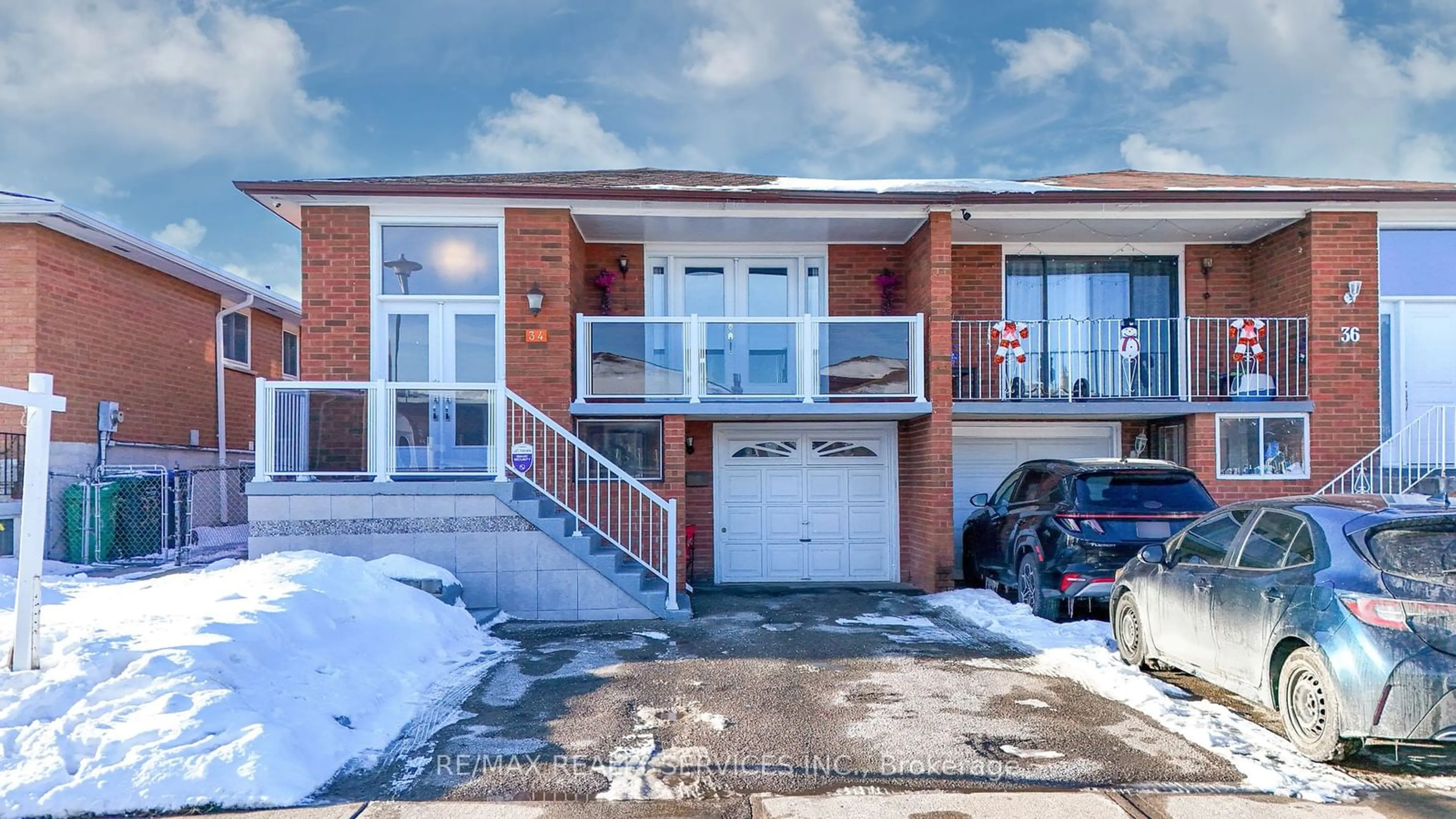 Home with brick exterior material, street for 34 Major Oaks Dr, Brampton Ontario L6V 3K2