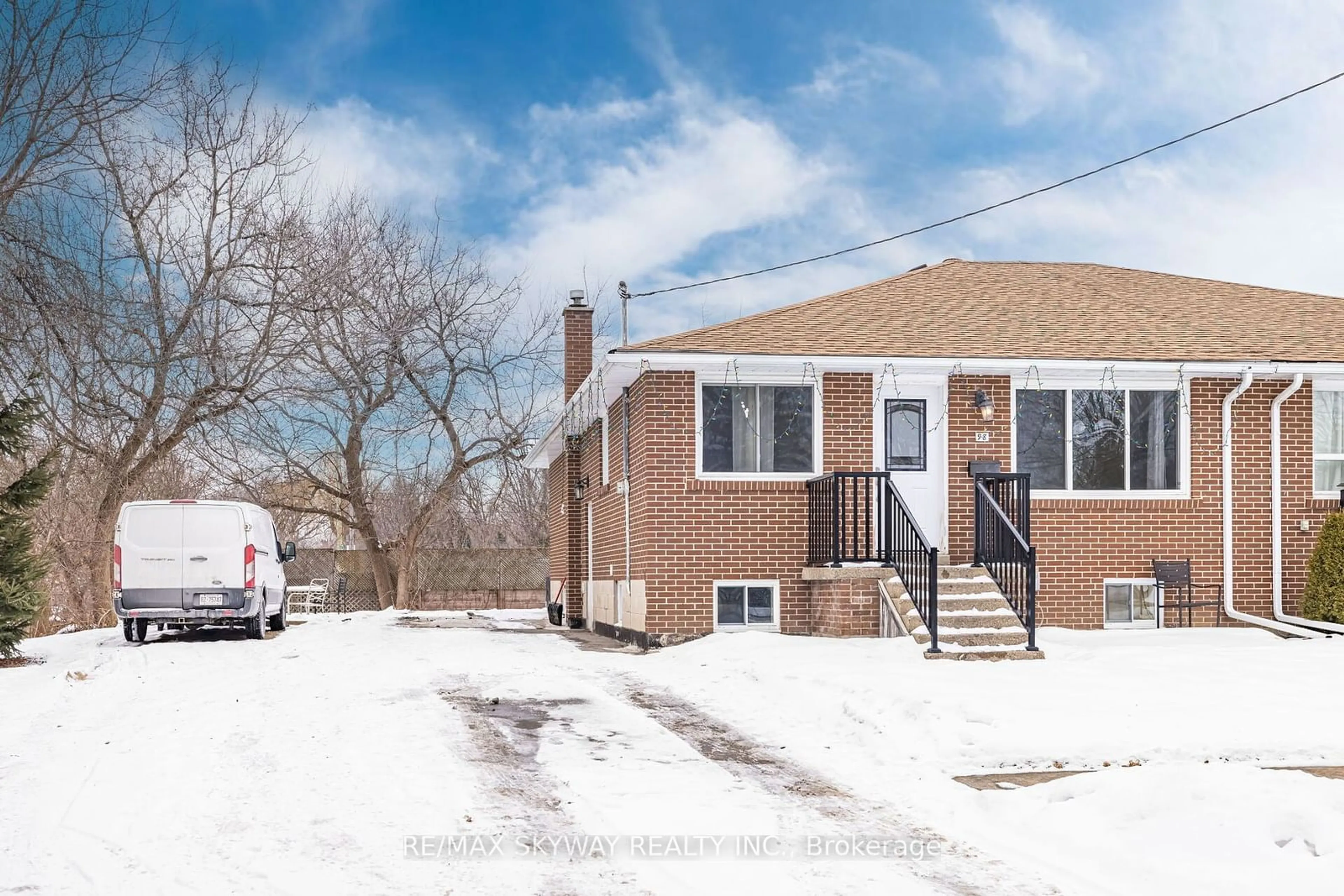 Home with brick exterior material, street for 98 Jessie St, Brampton Ontario L6Y 1L7