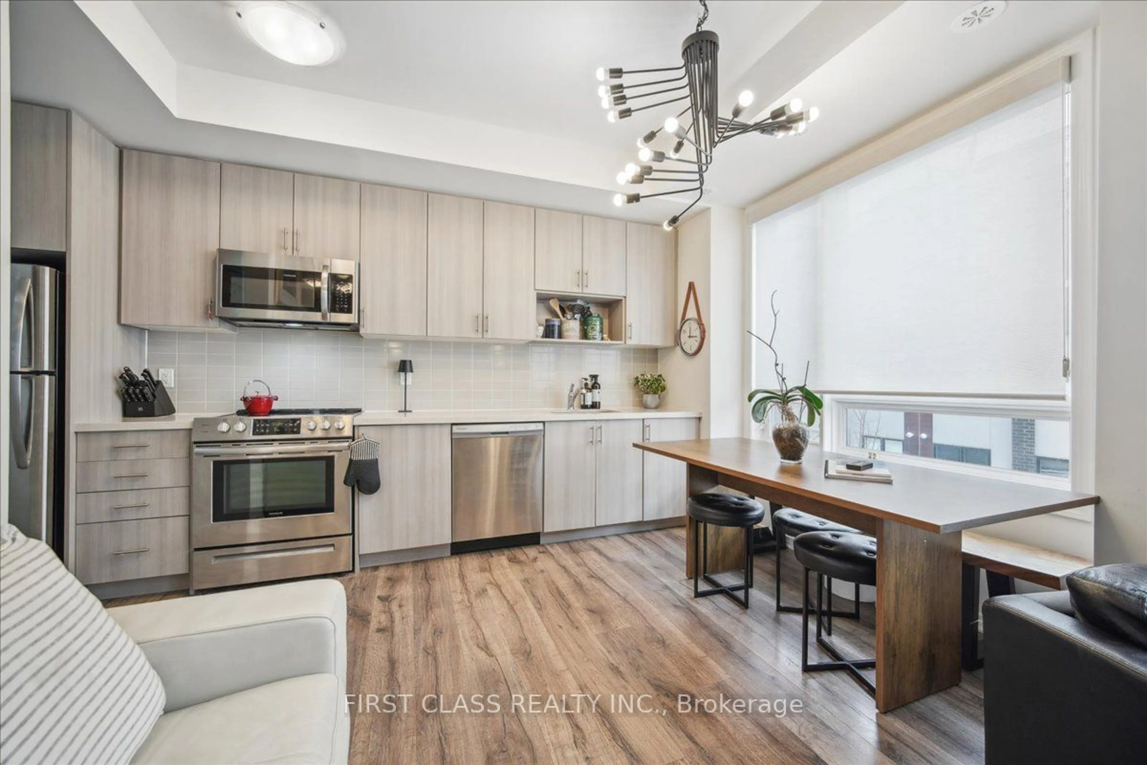 Open concept kitchen, unknown for 1120 Briar Hill Ave #307, Toronto Ontario M6B 0A9