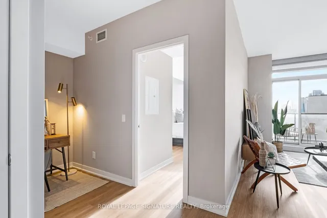 Additional property image - 8 Fieldway Rd Unit 403