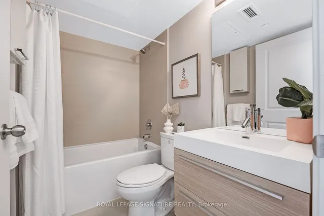 Additional property image - 8 Fieldway Rd Unit 403