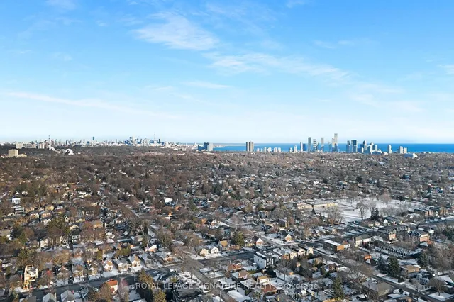 Additional property image - 8 Fieldway Rd Unit 403