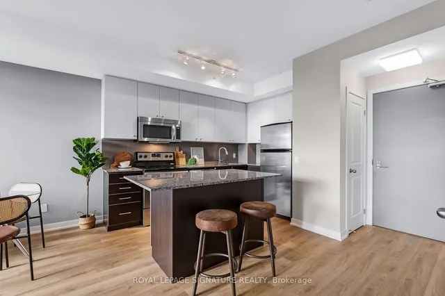 Additional property image - 8 Fieldway Rd Unit 403