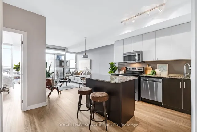 Additional property image - 8 Fieldway Rd Unit 403