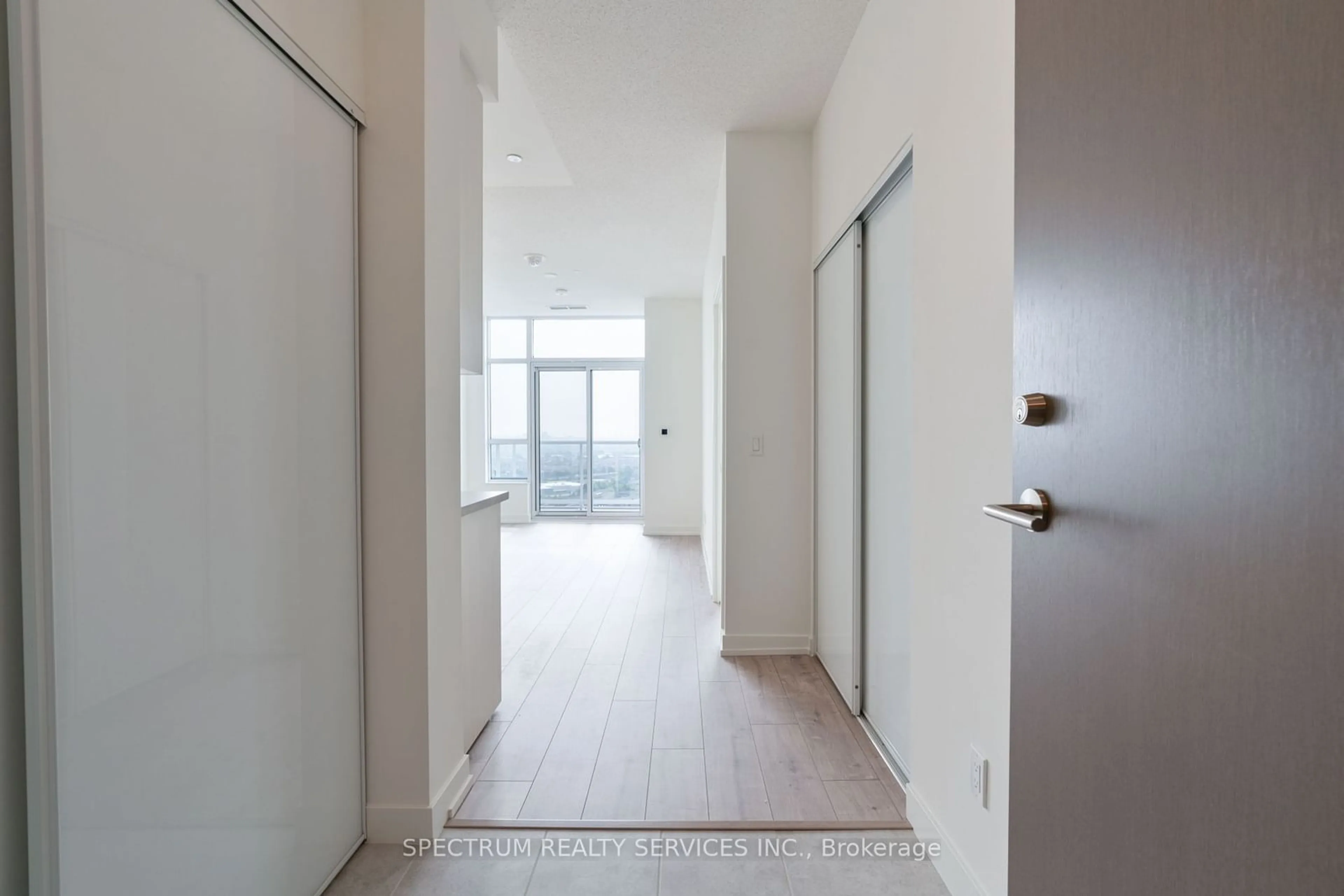 Indoor entryway for 10 Wilby Cres #2202, Toronto Ontario M9N 0B6