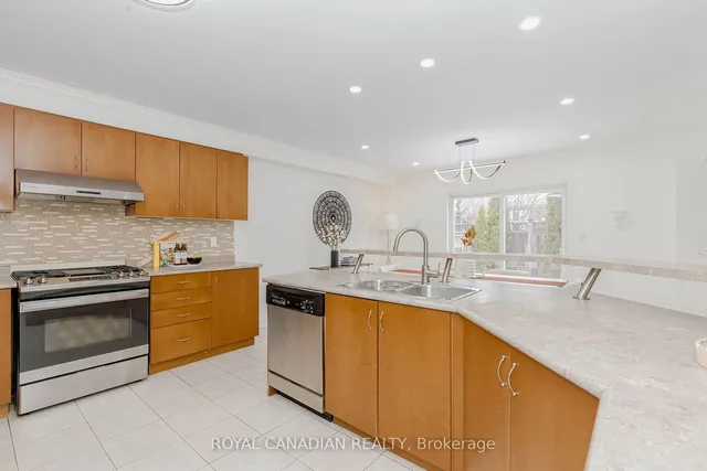 Additional property image - 2452 Pathfinder Dr