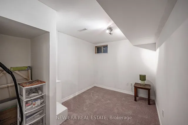 Additional property image - 102 Glenashton Dr