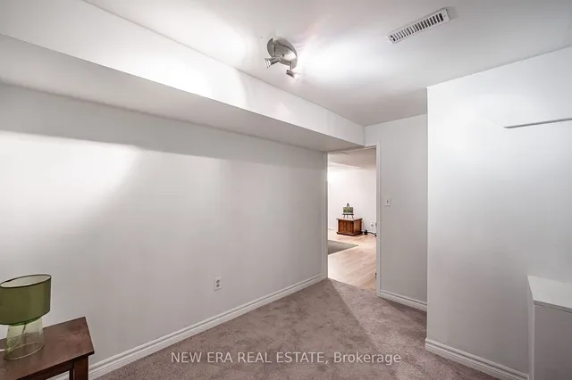 Additional property image - 102 Glenashton Dr