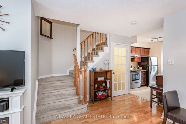 Additional property image - 102 Glenashton Dr