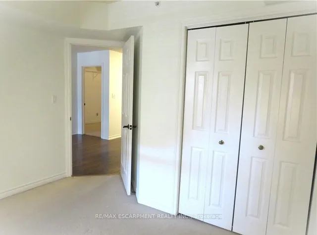 Additional property image - 4015 Kilmer Dr Unit 208
