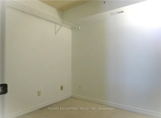 Additional property image - 4015 Kilmer Dr Unit 208