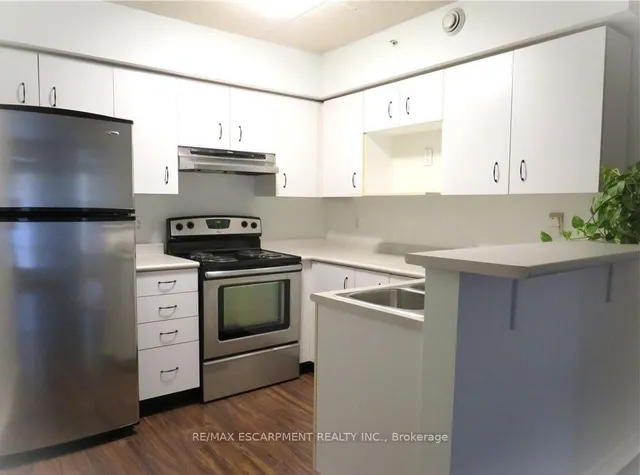 Additional property image - 4015 Kilmer Dr Unit 208