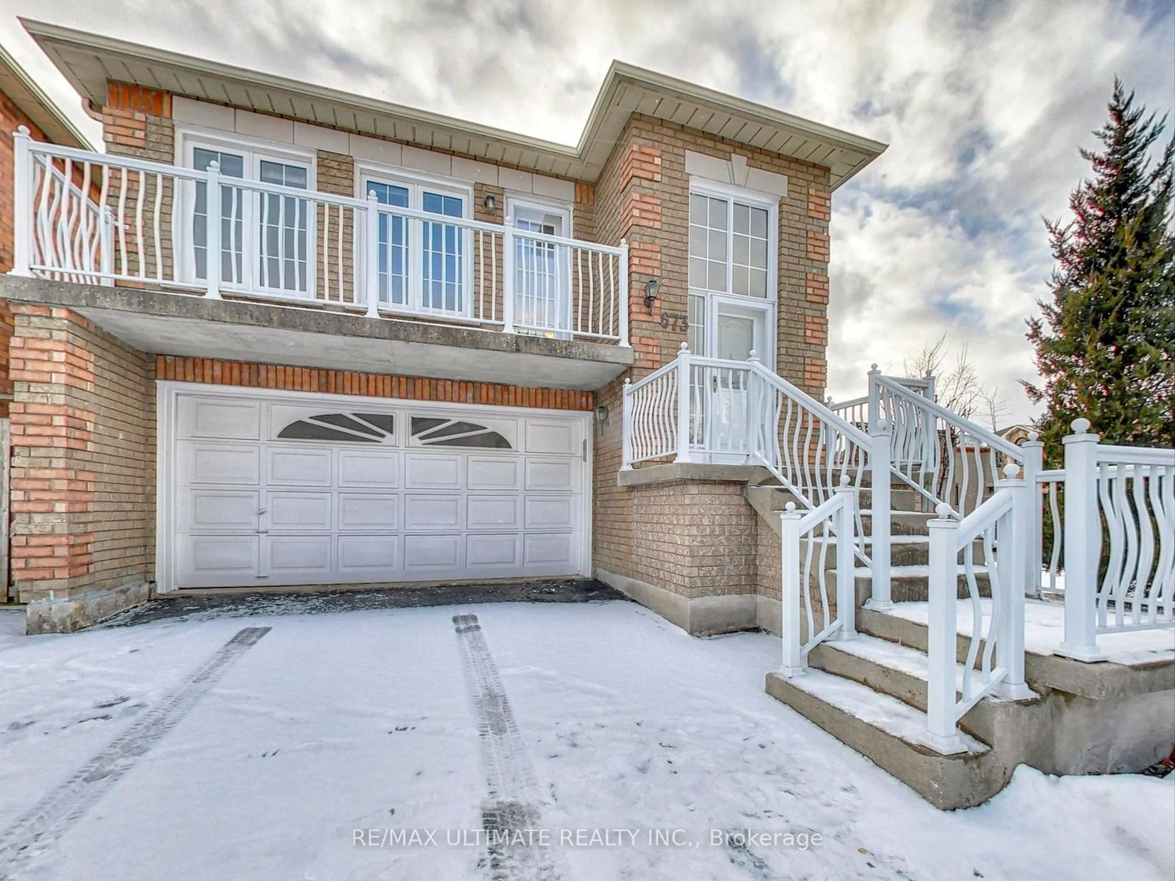 Home with brick exterior material, street for 673 Driftcurrent Dr, Mississauga Ontario L4Z 3Z4