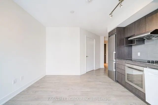 Additional property image - 7 Mabelle Ave Unit 2703